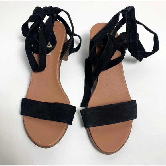 Steve Madden Shoes - Steve Madden Black Adrianne Suede Sandals Size 10M